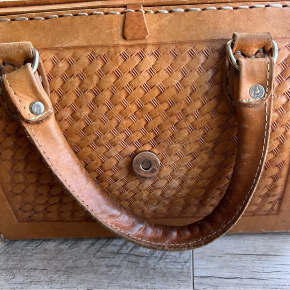 Vintage Leather Handmade Tooled Buckle Shoulder Hand Bag - Picture 7 of 14